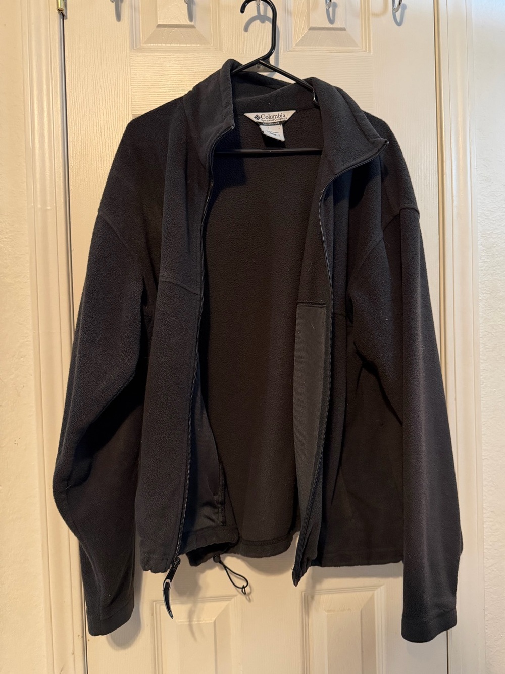Columbia Men's Black Lightweight Fleece Jacket - Picture 1 of 6